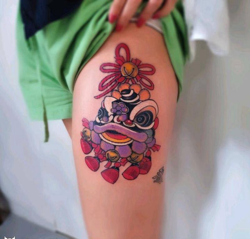 福狮纹身图片_腿部新传统New School纹身图案