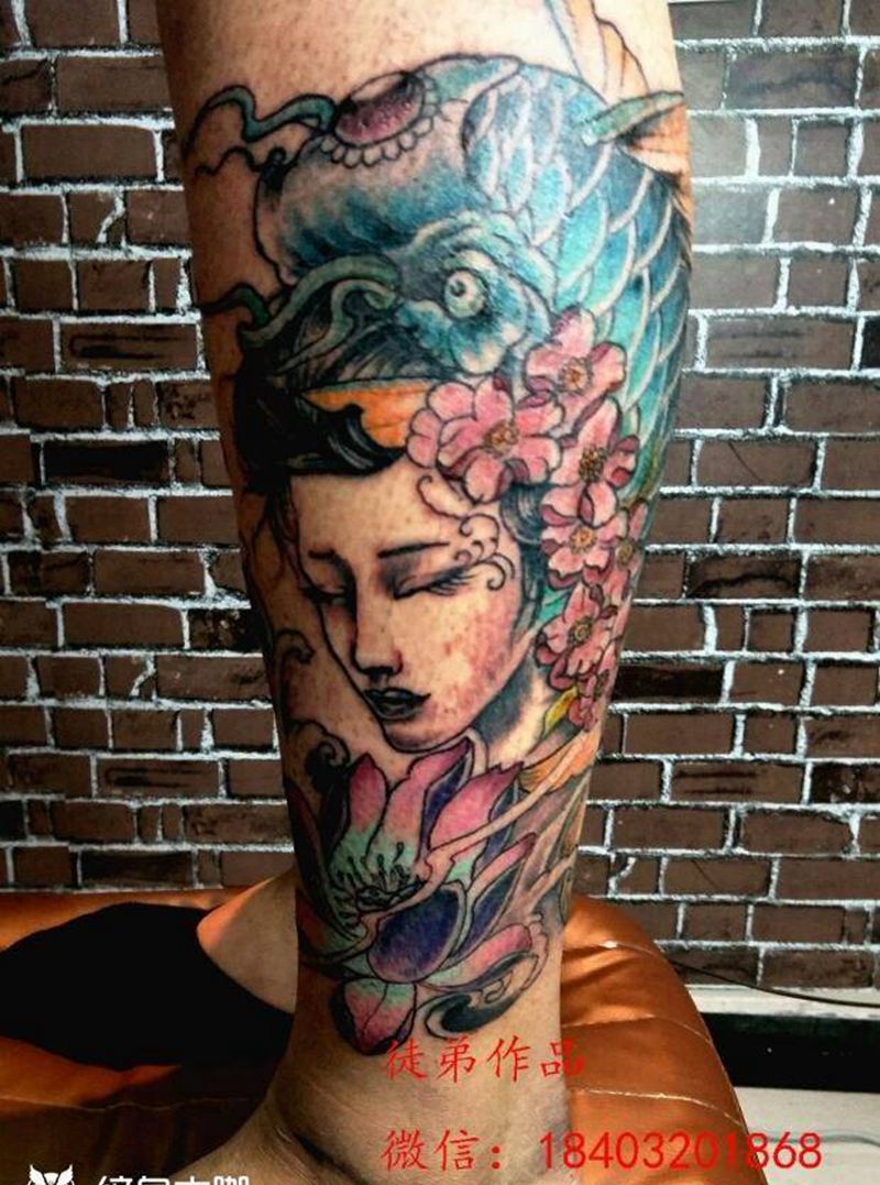 驻店师傅扎的美女纹身图片_腿部脚部传统动物人物成品手稿纹身图案