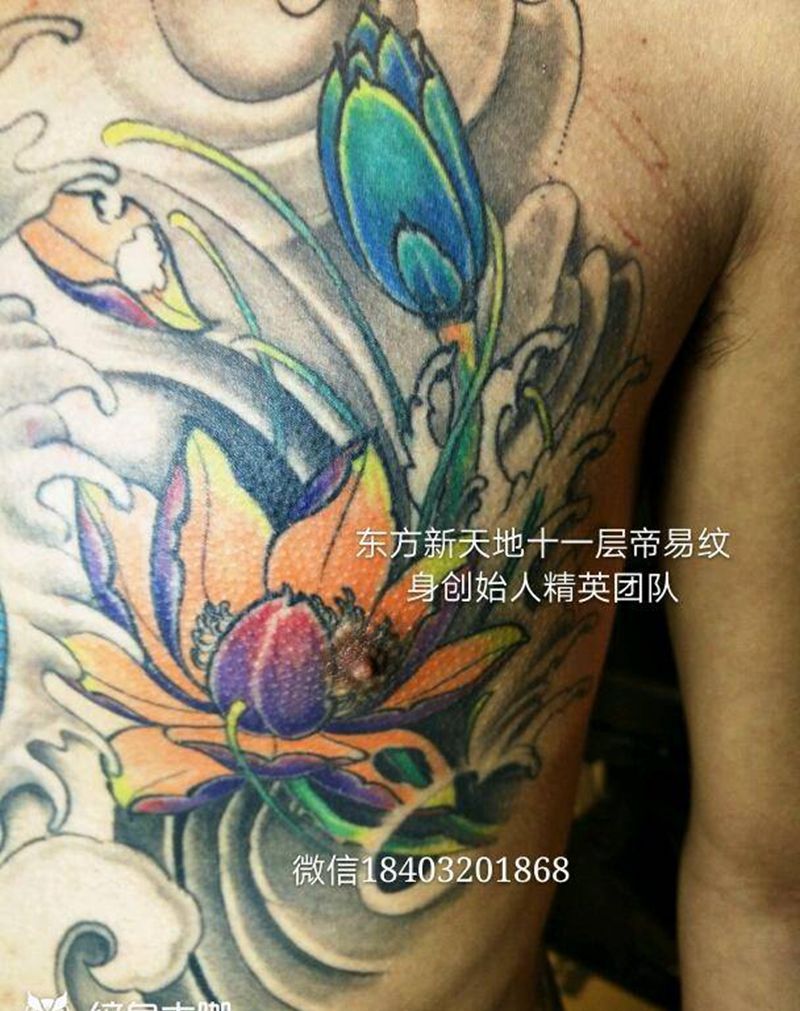 荷花纹身图片_腰部传统植物静物成品纹身图案