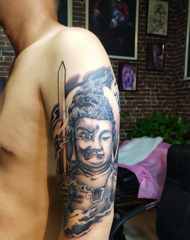 美女徒弟特价图纹身图片_肩部新传统纹身图案