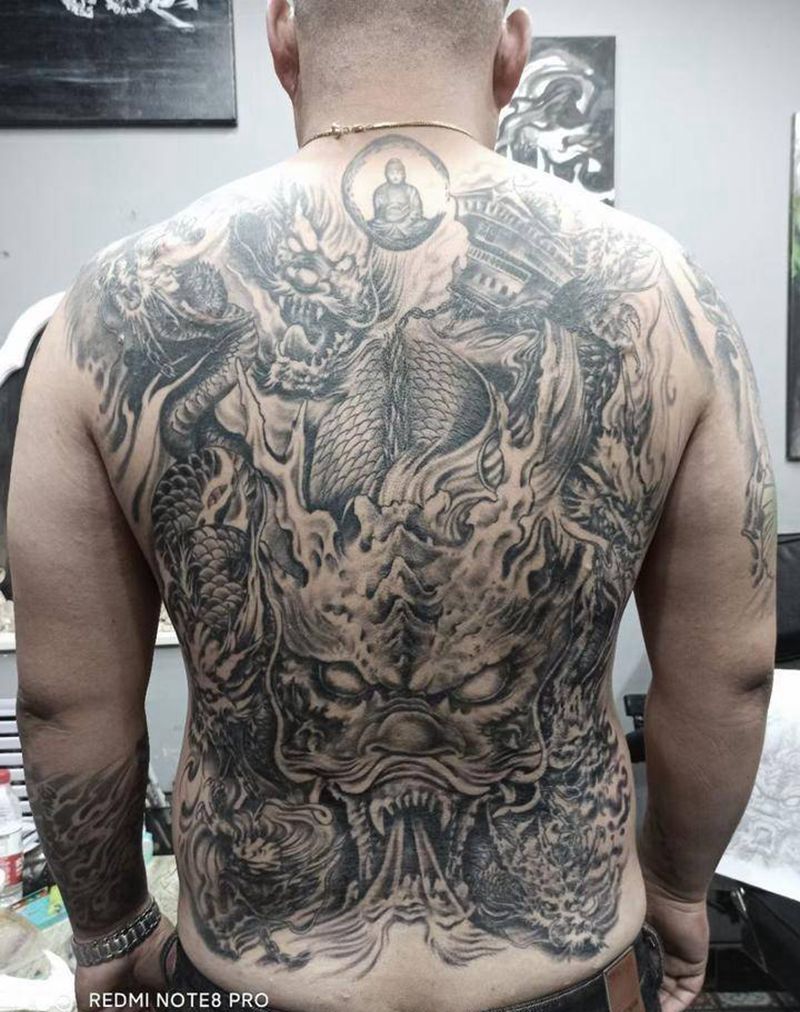 龙纹身图片_背部新传统纹身图案