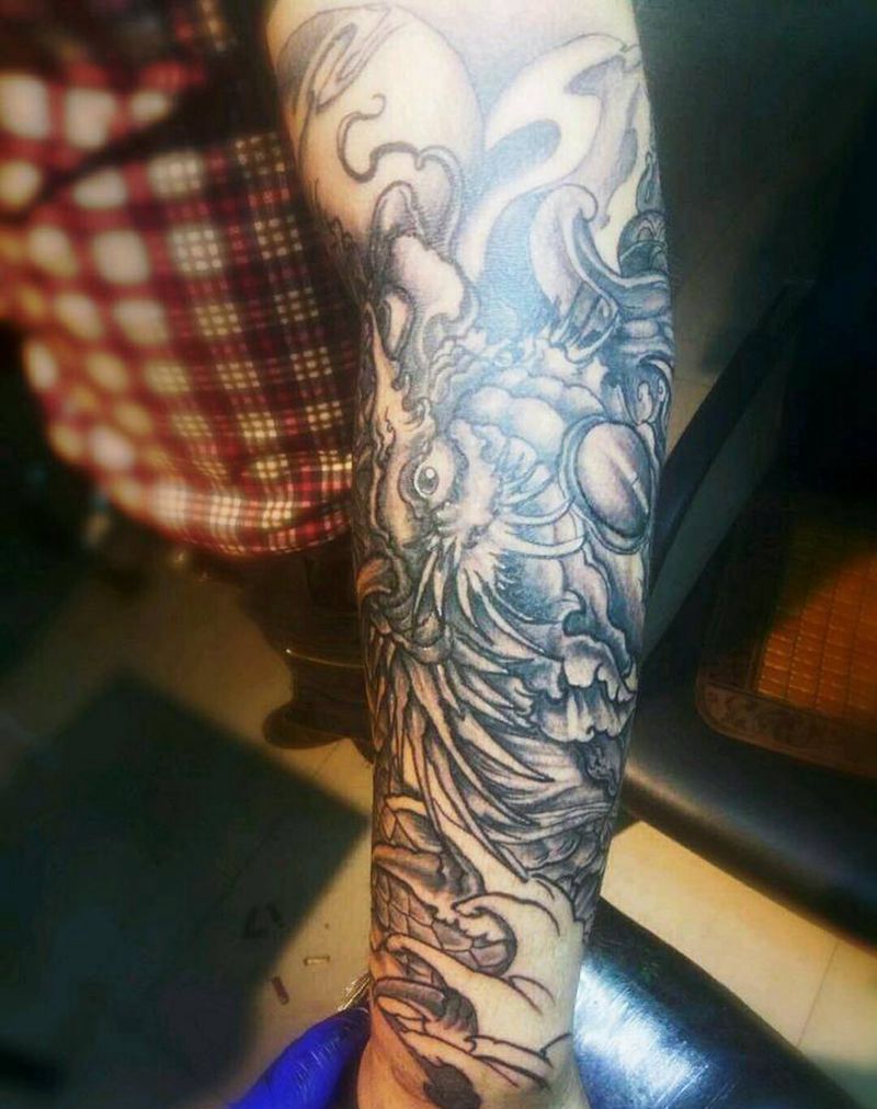 龙纹身图片_手臂传统动物成品纹身图案