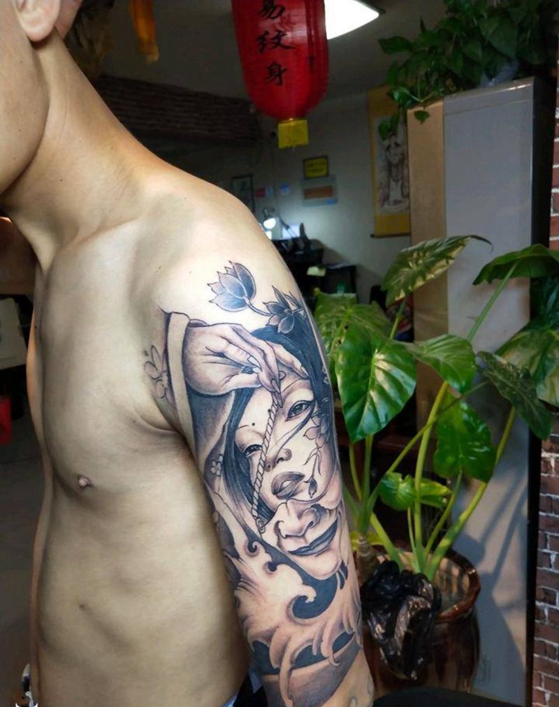 美女纹身图片_肩部传统写实人物鬼神成品纹身图案