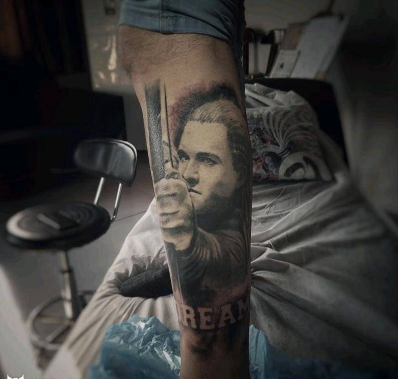 欧美包小腿纹身图片_腿部欧美写实纹身图案