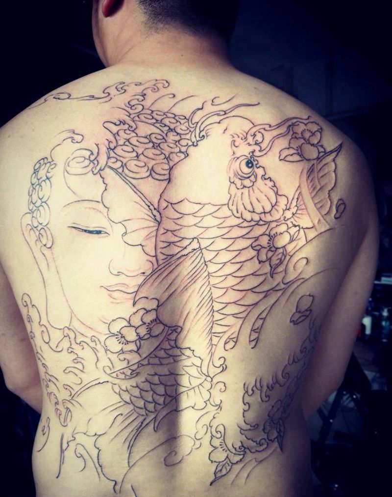 后背佛鱼纹身图片
