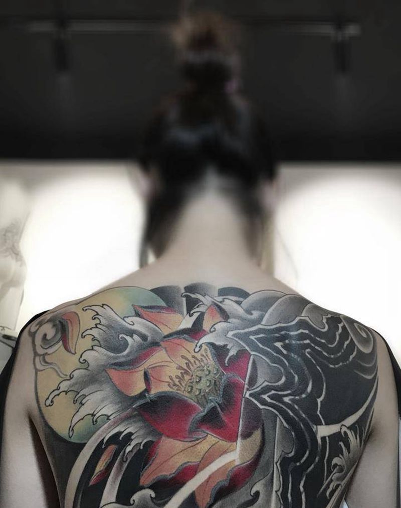 传统荷花纹身图片