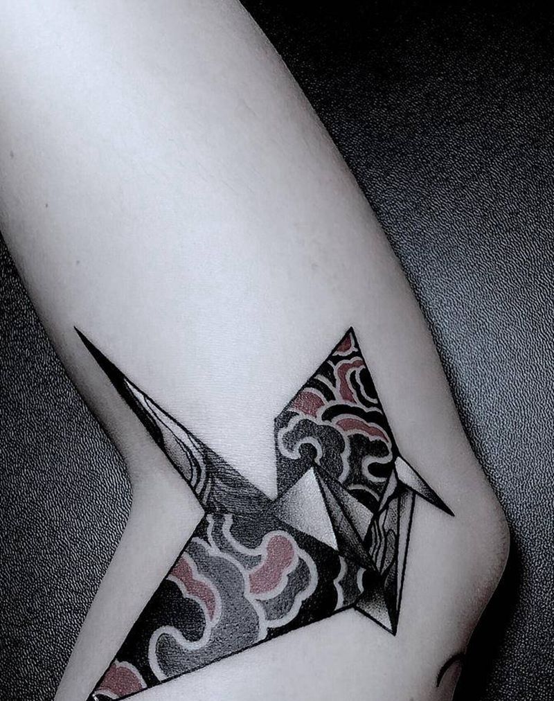 纸鹤纹身图片_手臂纹身图案