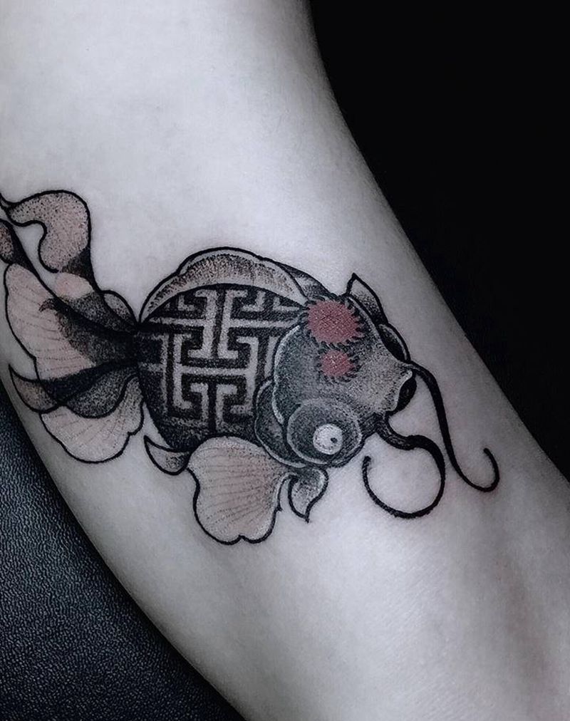 鱼纹身图片_手臂纹身图案