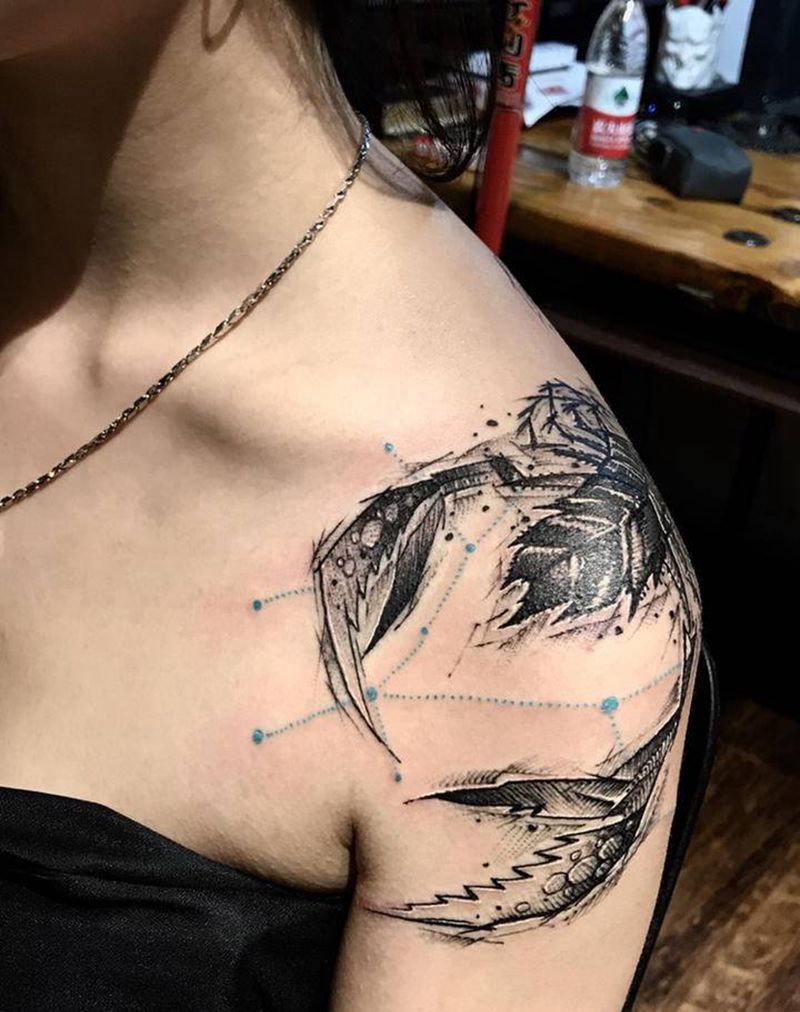 蝎子纹身图片_肩部点刺几何纹身图案