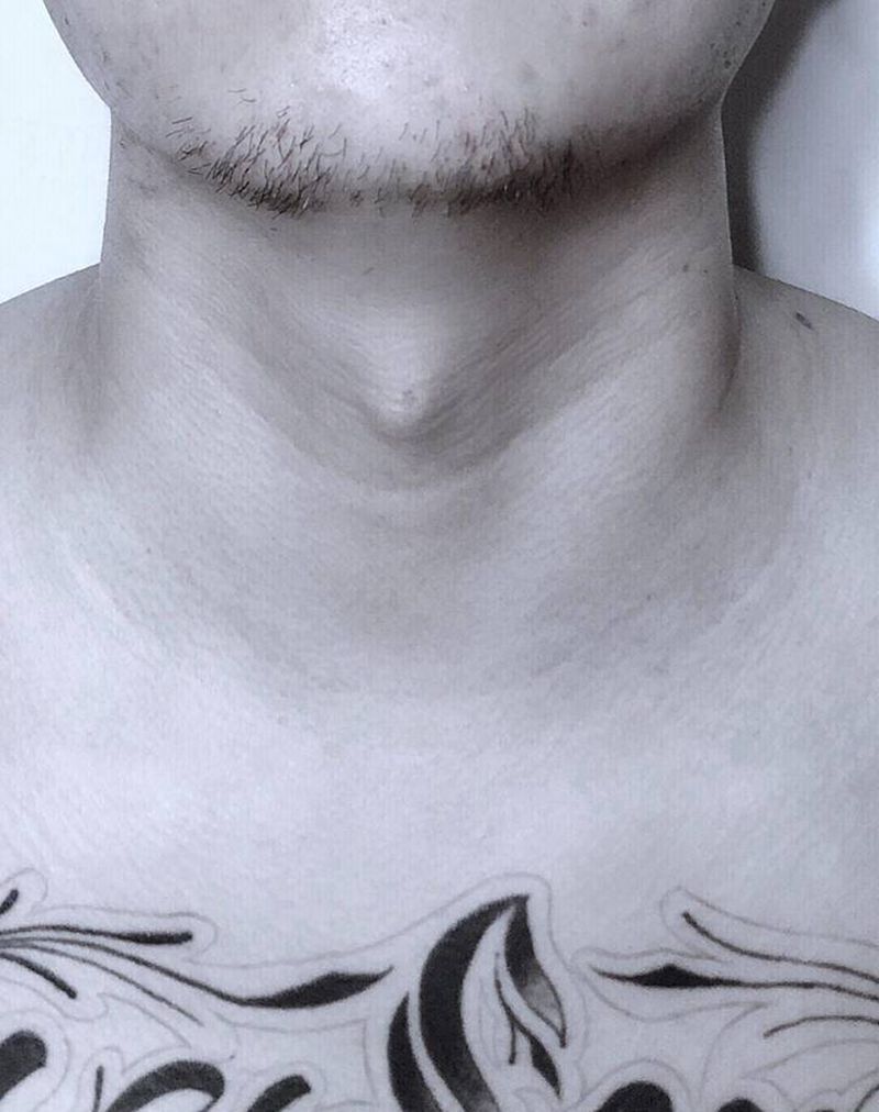 填空 燕子纹身图片_肩部Old School纹身图案