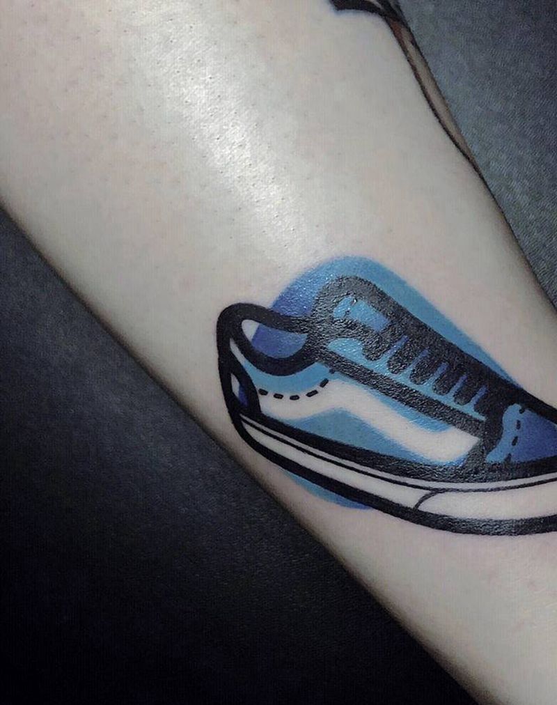 Vans板鞋纹身图片_腿部纹身图案