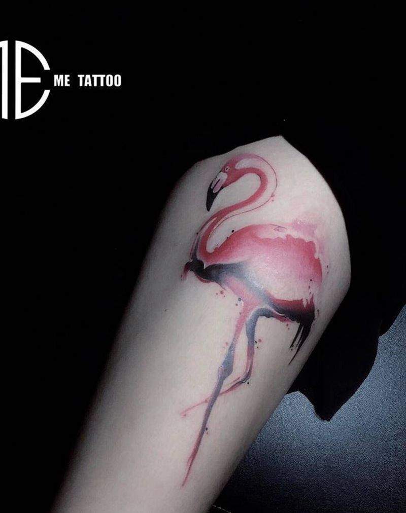 水彩火烈鸟纹身图片_腿部水彩纹身图案