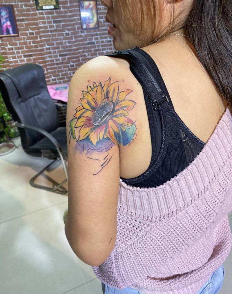 水彩向日葵遮盖疤痕纹身图片_肩部水彩纹身图案