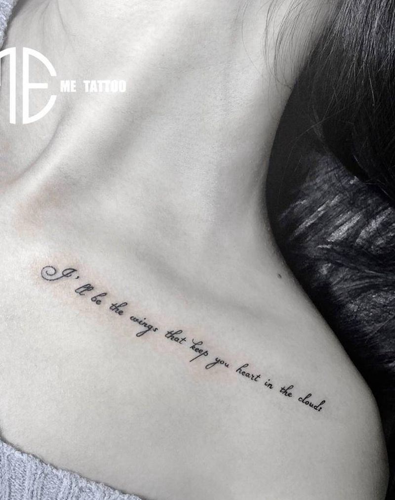 字母纹身图片_胸部纹身图案