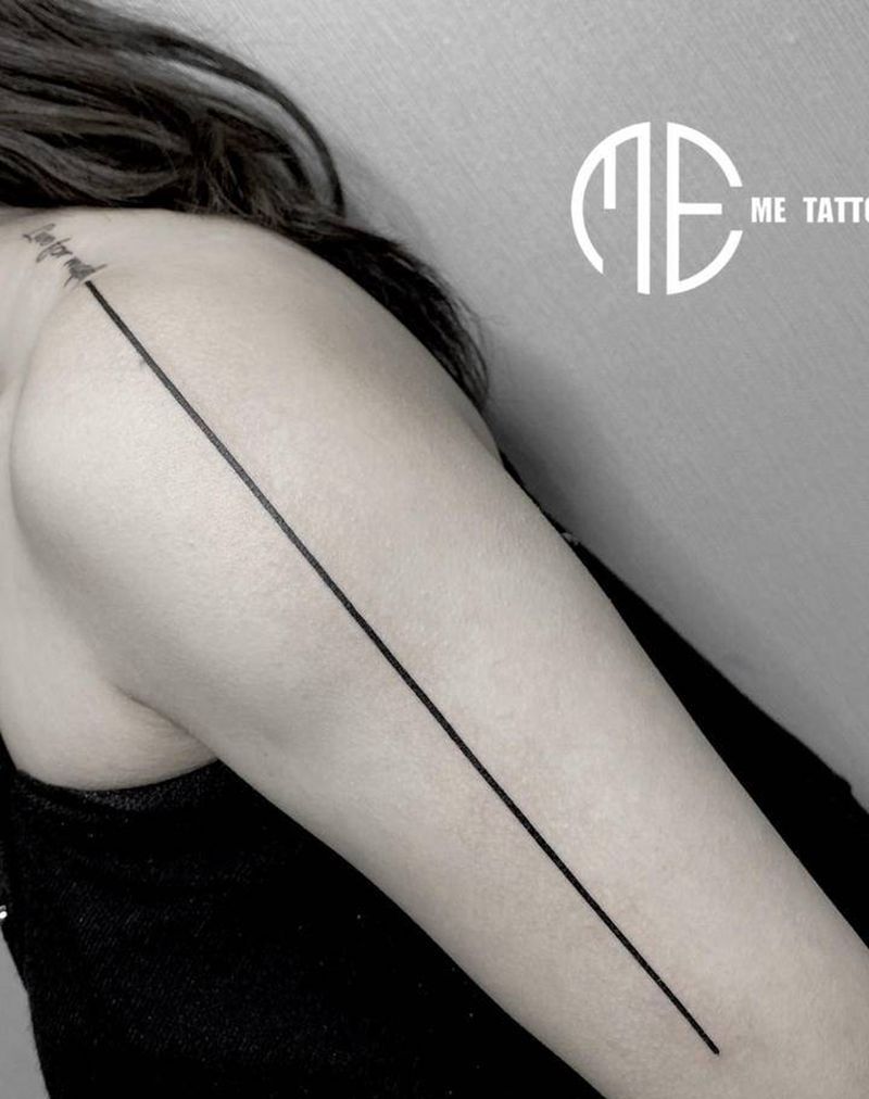 直线1纹身图片_手臂几何纹身图案