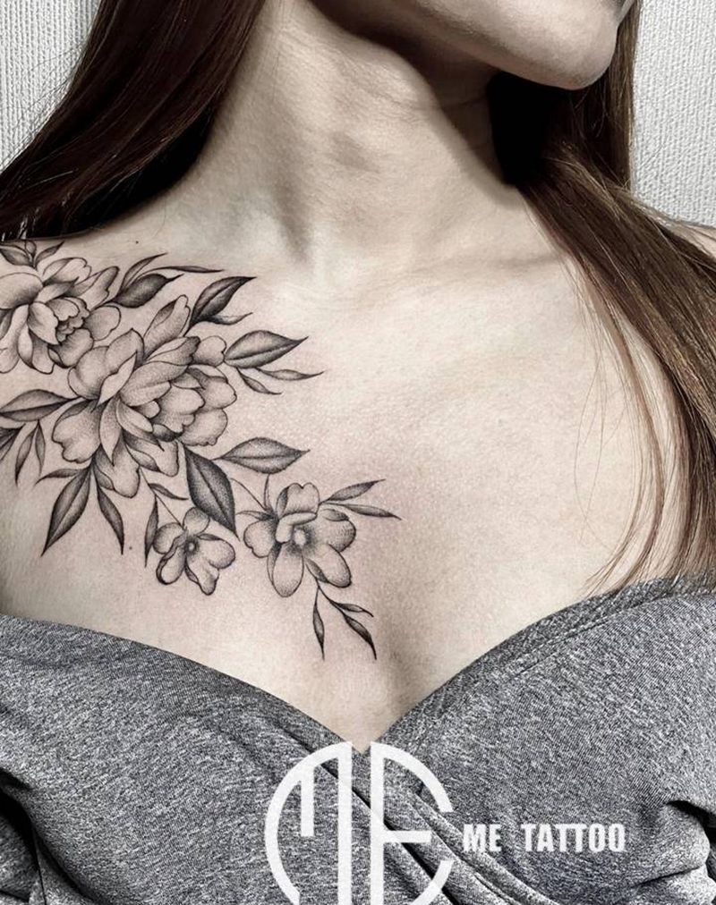 花花纹身图片_胸部点刺纹身图案