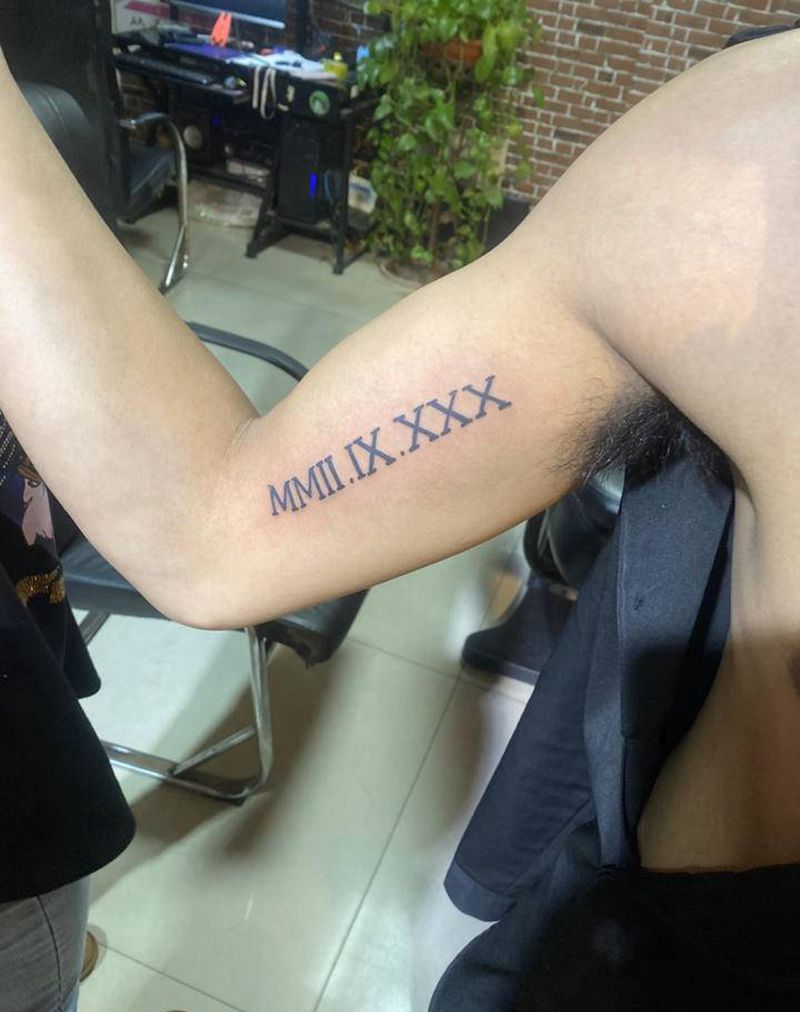 罗马数字纹身图片_手臂几何图腾纹身图案