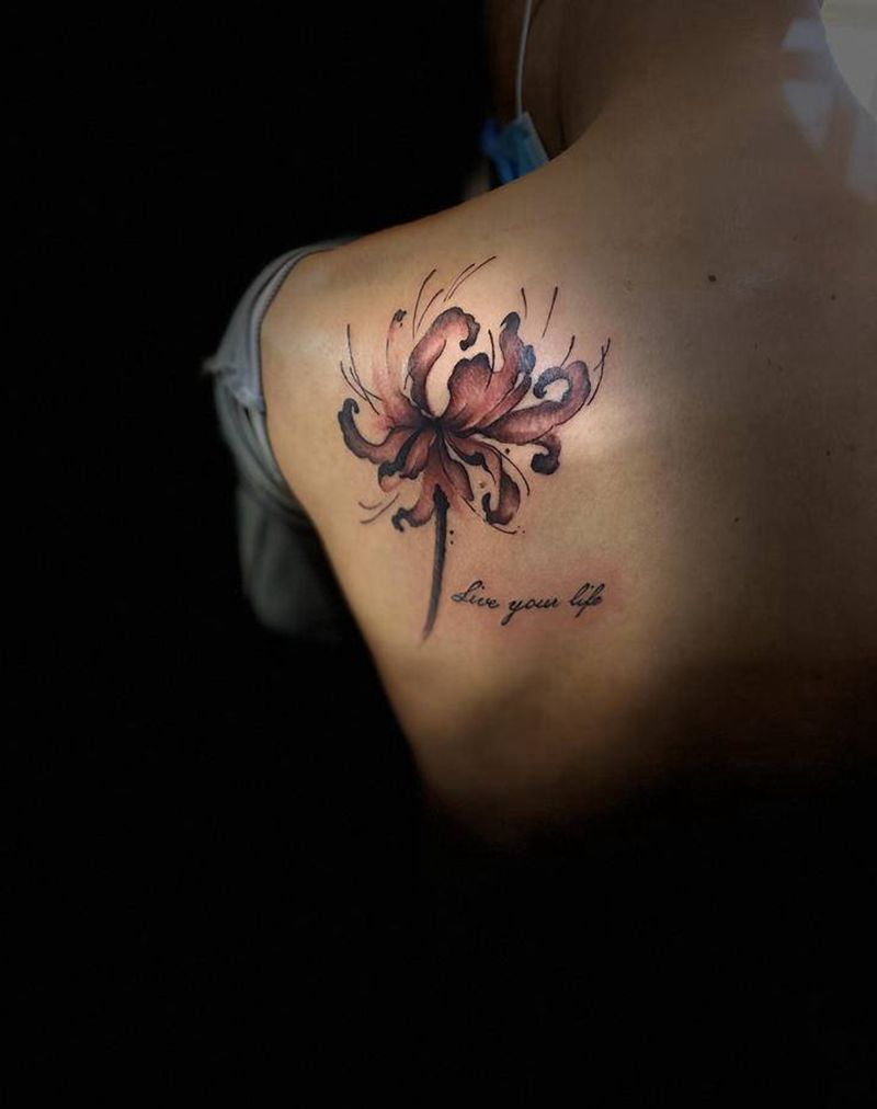 徒弟特价彼岸花纹身图片_肩部新传统水彩纹身图案