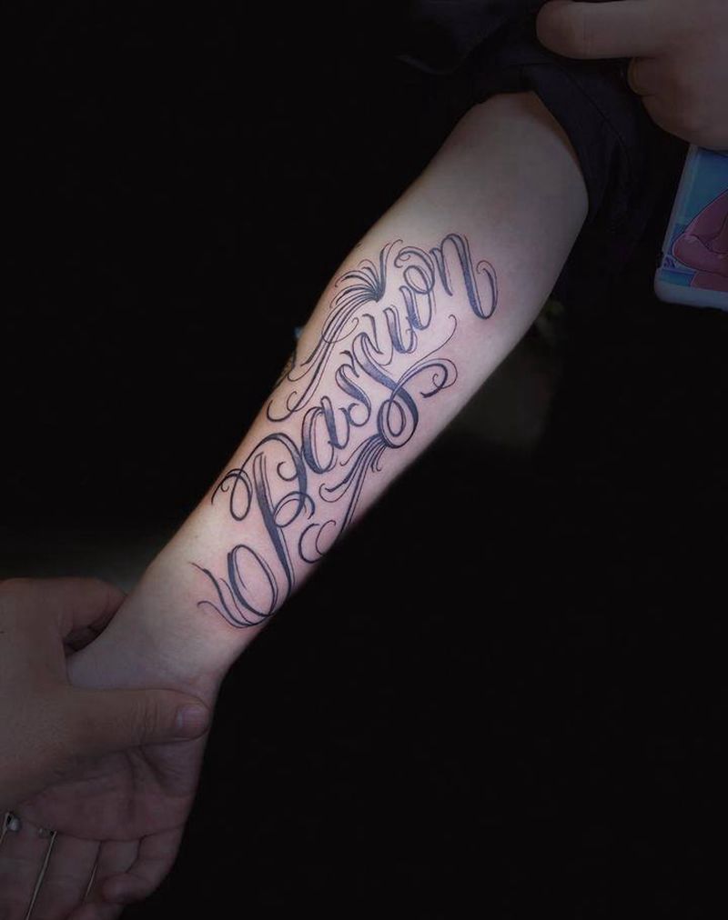花体字奇卡诺纹身图片_手臂花体字纹身图案