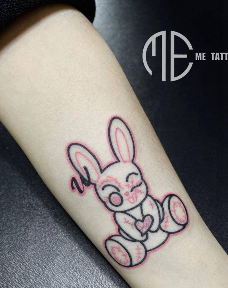 线条小兔子纹身图片_手臂纹身图案
