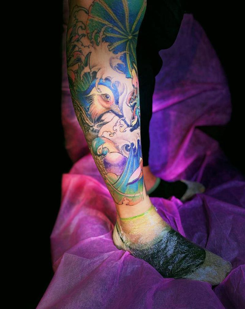 彩色小腿纹身图片_腿部新传统水彩纹身图案