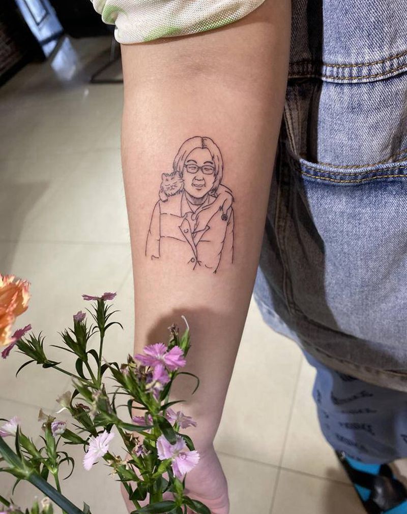 人物简笔画纹身图片_手臂点刺几何纹身图案