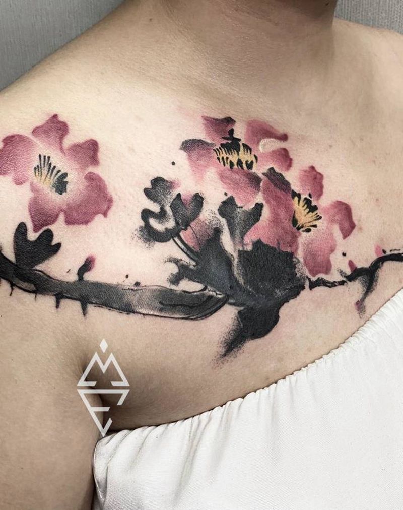 花花纹身图片_胸部水墨纹身图案