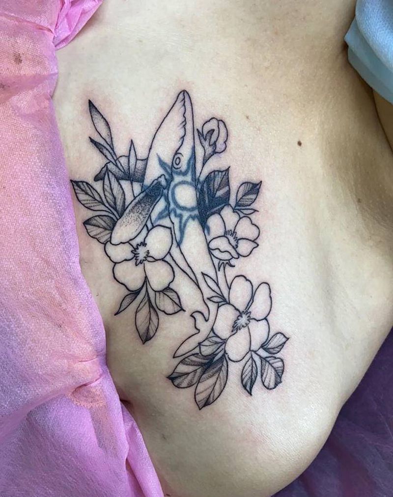 遮盖纹身图片_胸部New School纹身图案