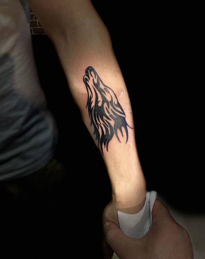 图腾狼头纹身图片_手臂图腾纹身图案