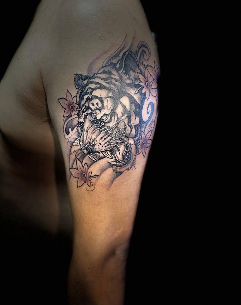 心有猛虎细嗅蔷薇纹身图片_手臂新传统纹身图案