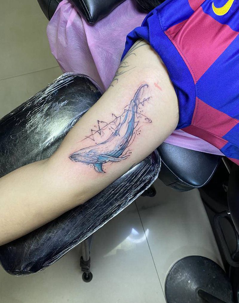 冰山鲸鱼纹身图片_手臂点刺Old School纹身图案