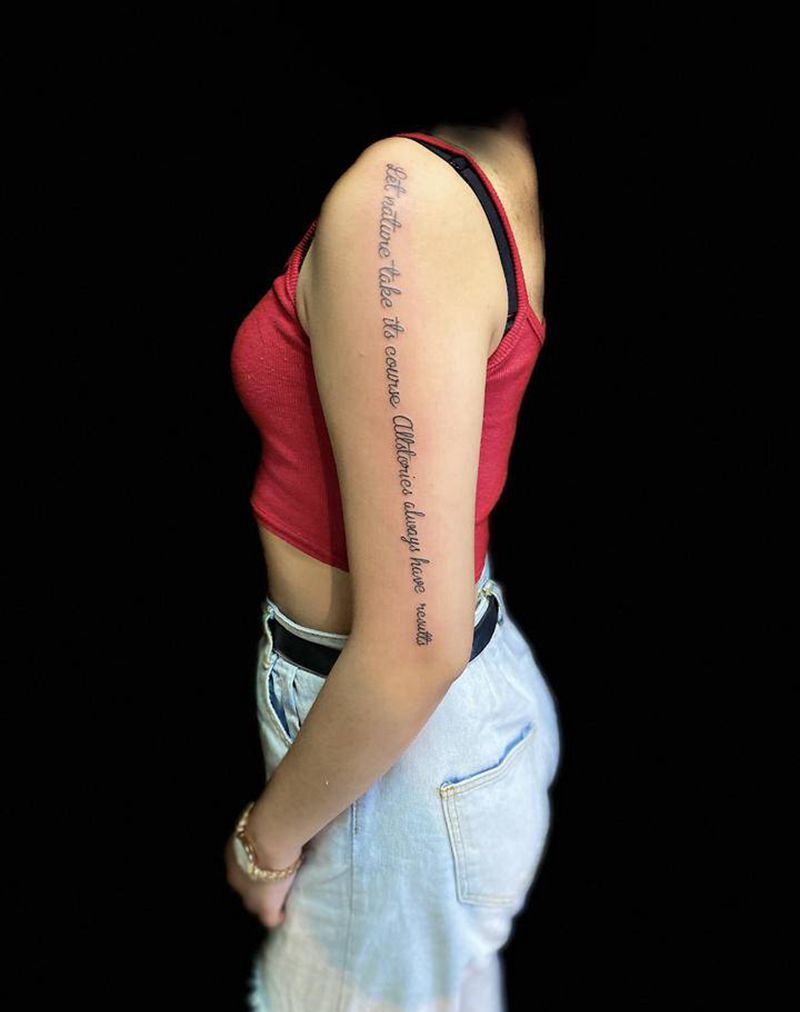 美女字母纹身图片_手臂花体字纹身图案