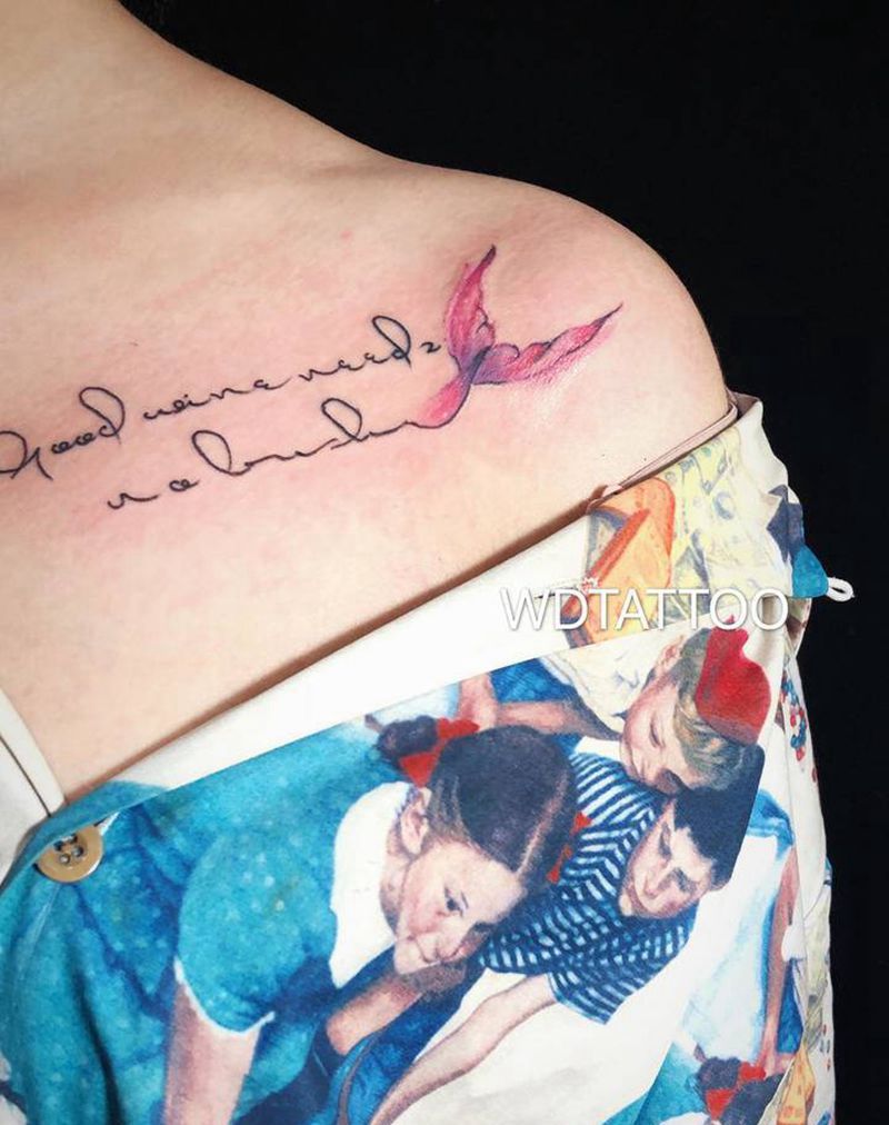 锁骨英文纹身图片_肩部胸部水墨水彩纹身图案