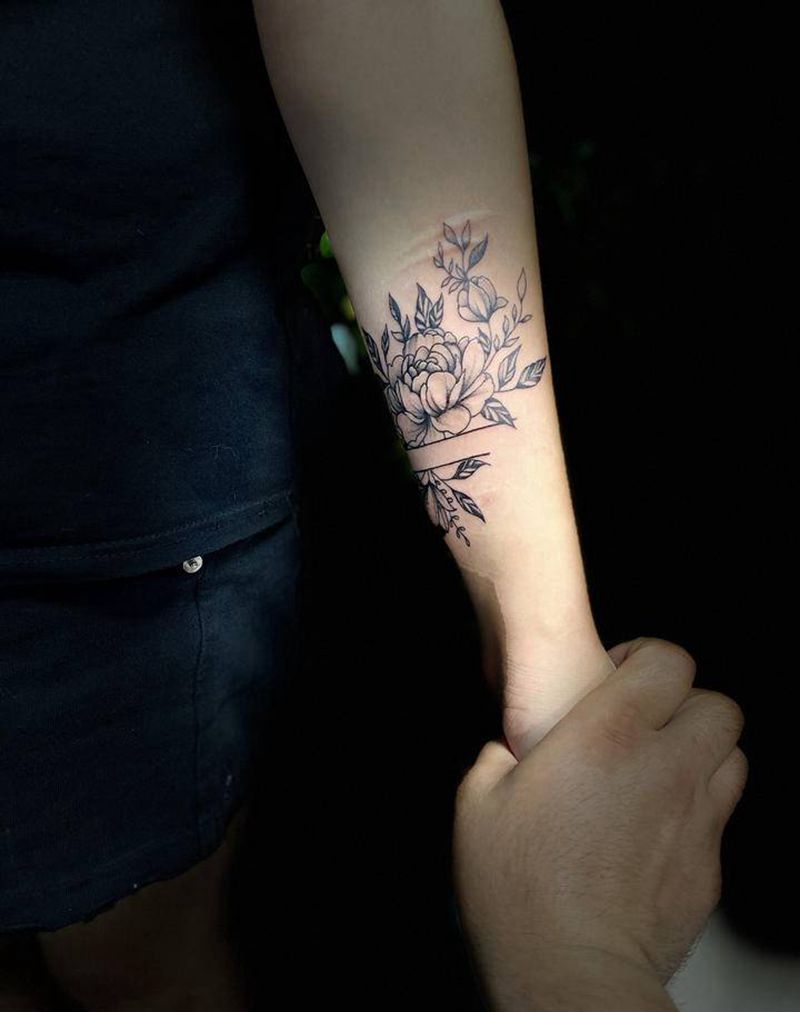 素华纹身图片_手臂点刺纹身图案