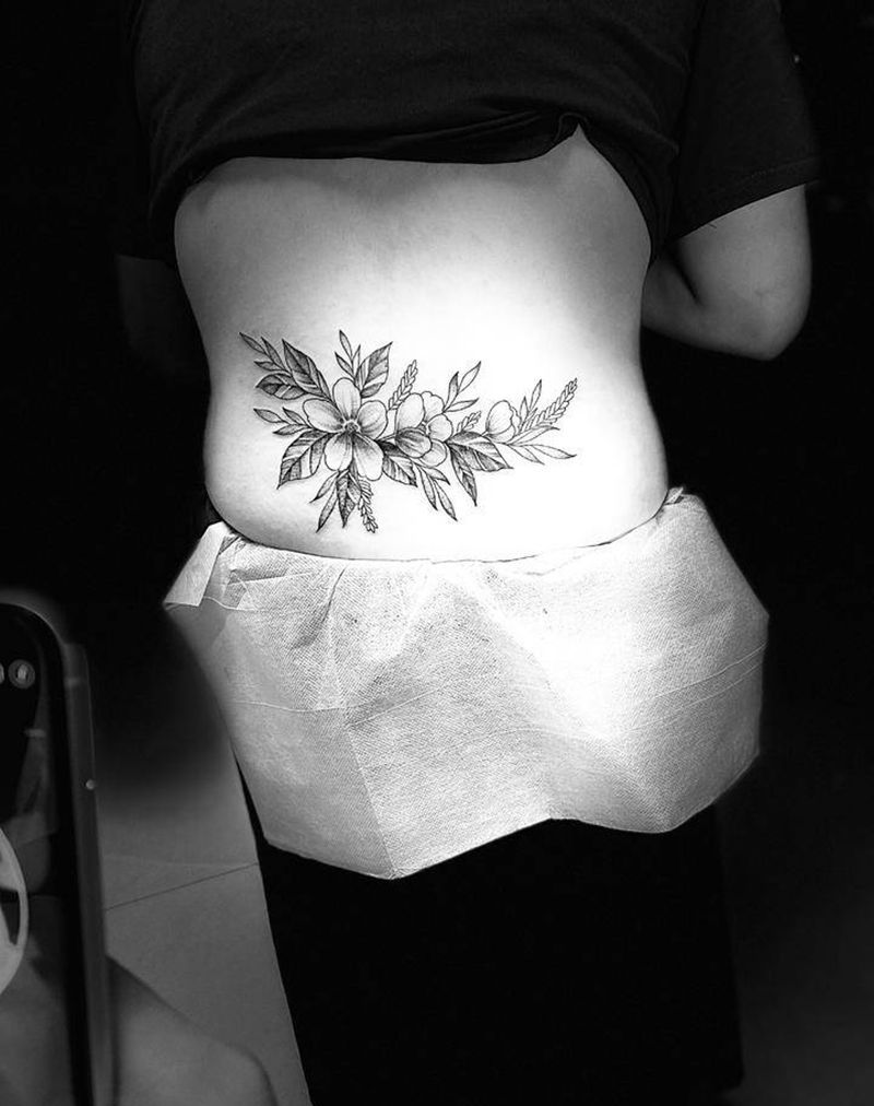 遮盖疤痕纹身图片_腰部点刺纹身图案