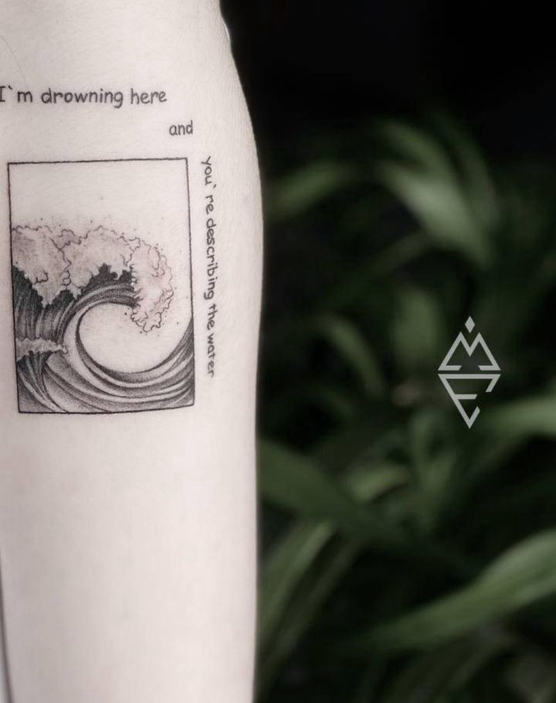 浪花纹身图片_手臂纹身图案