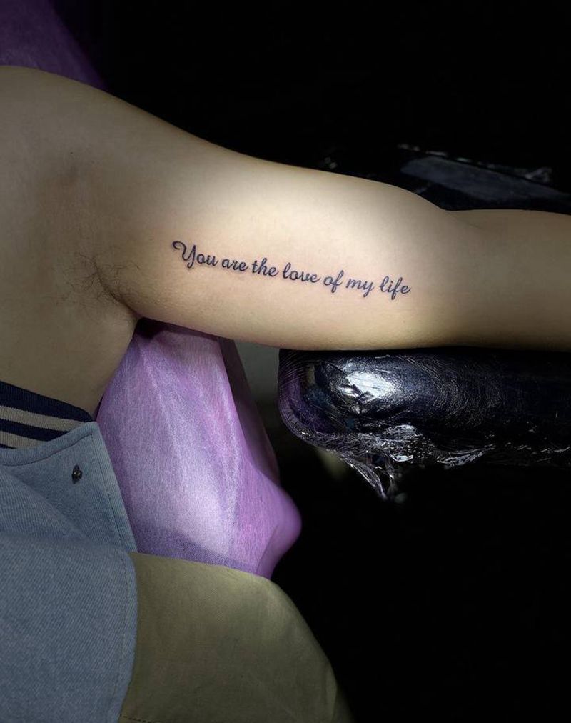 字母纹身图片_手臂花体字纹身图案