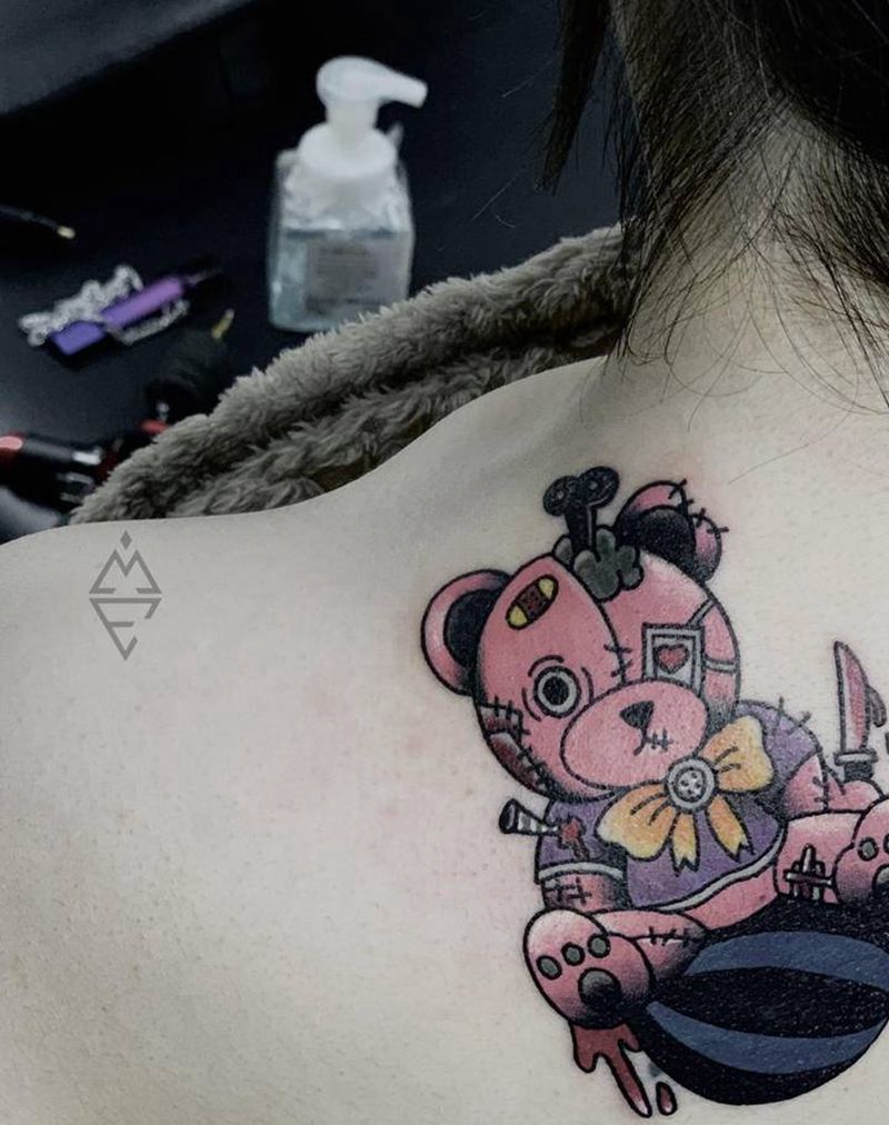 小熊纹身图片_背部纹身图案