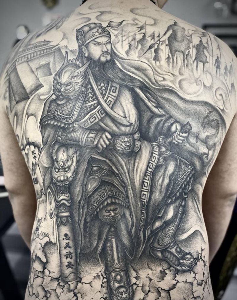《坐关公》纹身图片_背部纹身图案