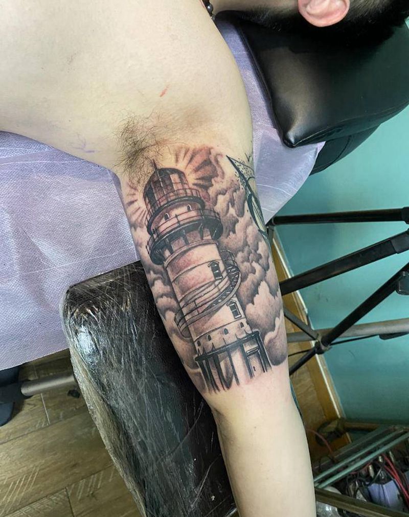 灯塔纹身图片_手臂欧美写实New School纹身图案