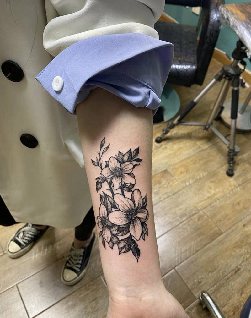 素花纹身图片_手臂点刺纹身图案