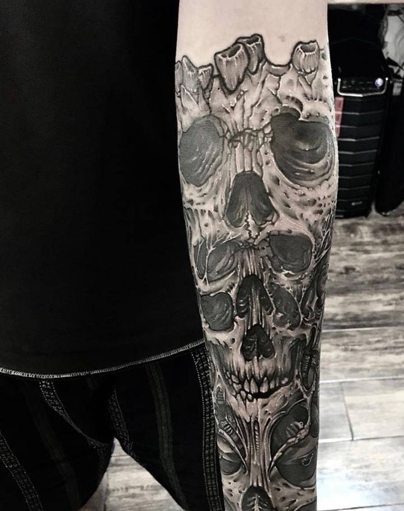 骷髅-包小臂纹身图片