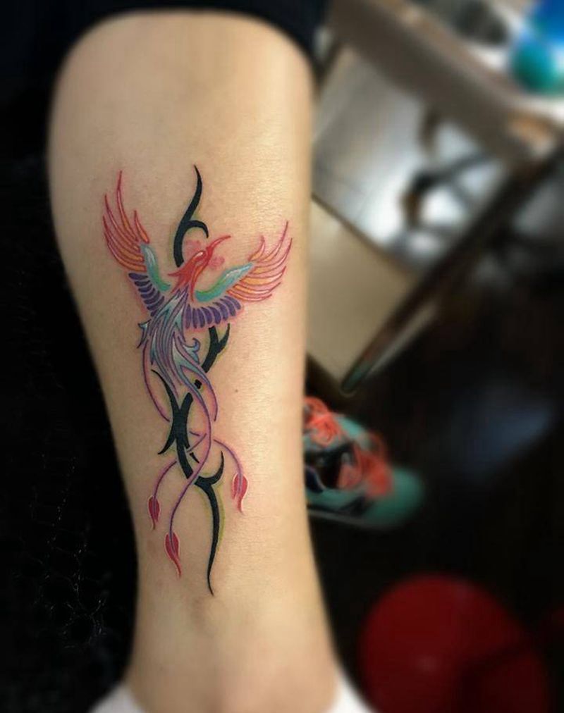 彩色凤纹身图片