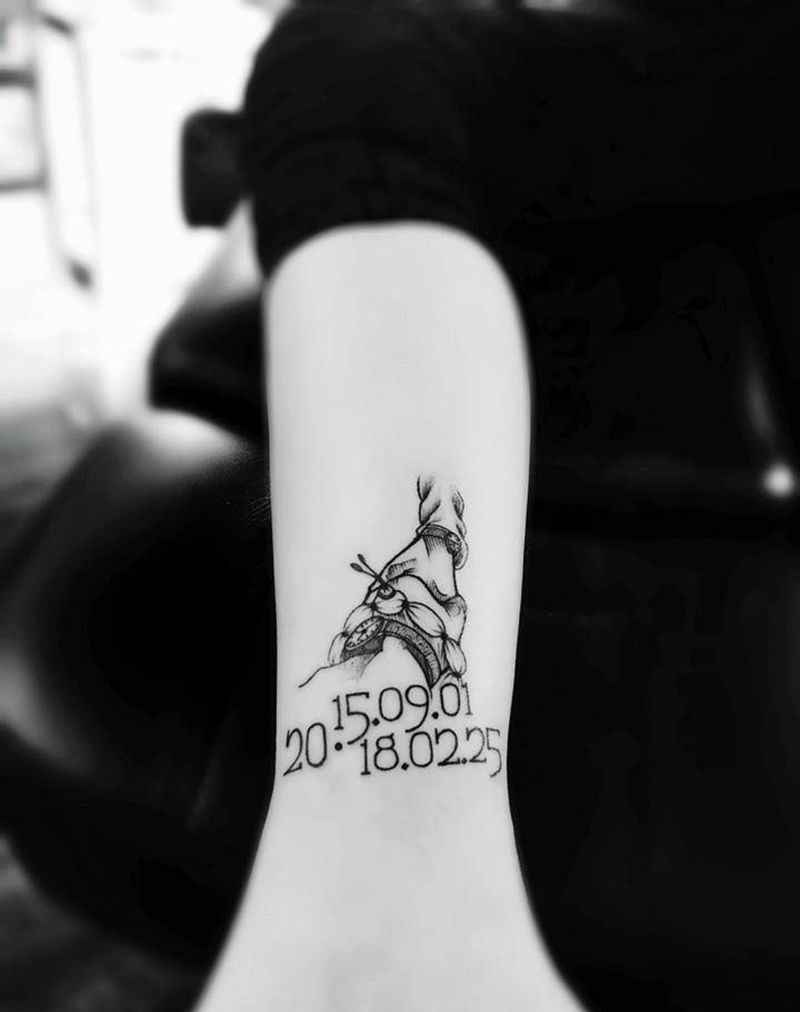 手拉手纹身图片