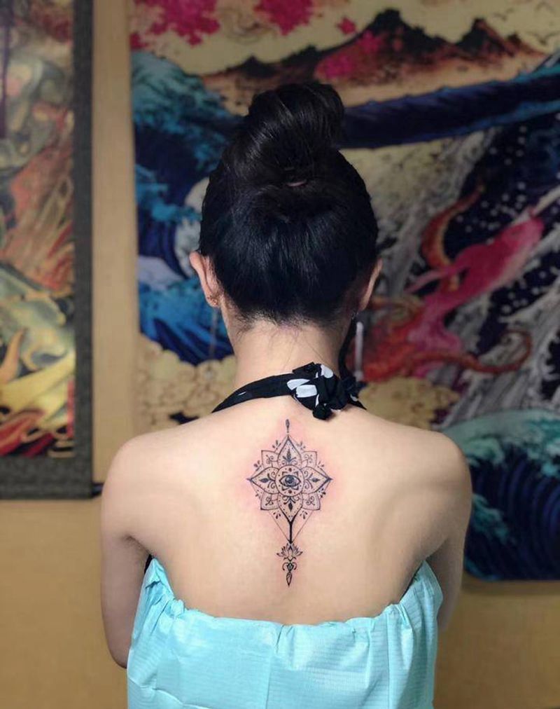 夫妻二人做的三个小图纹身图片_手臂背部纹身图案