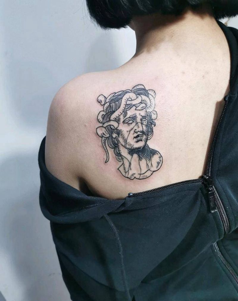 线条石膏体纹身图片_肩部几何纹身图案