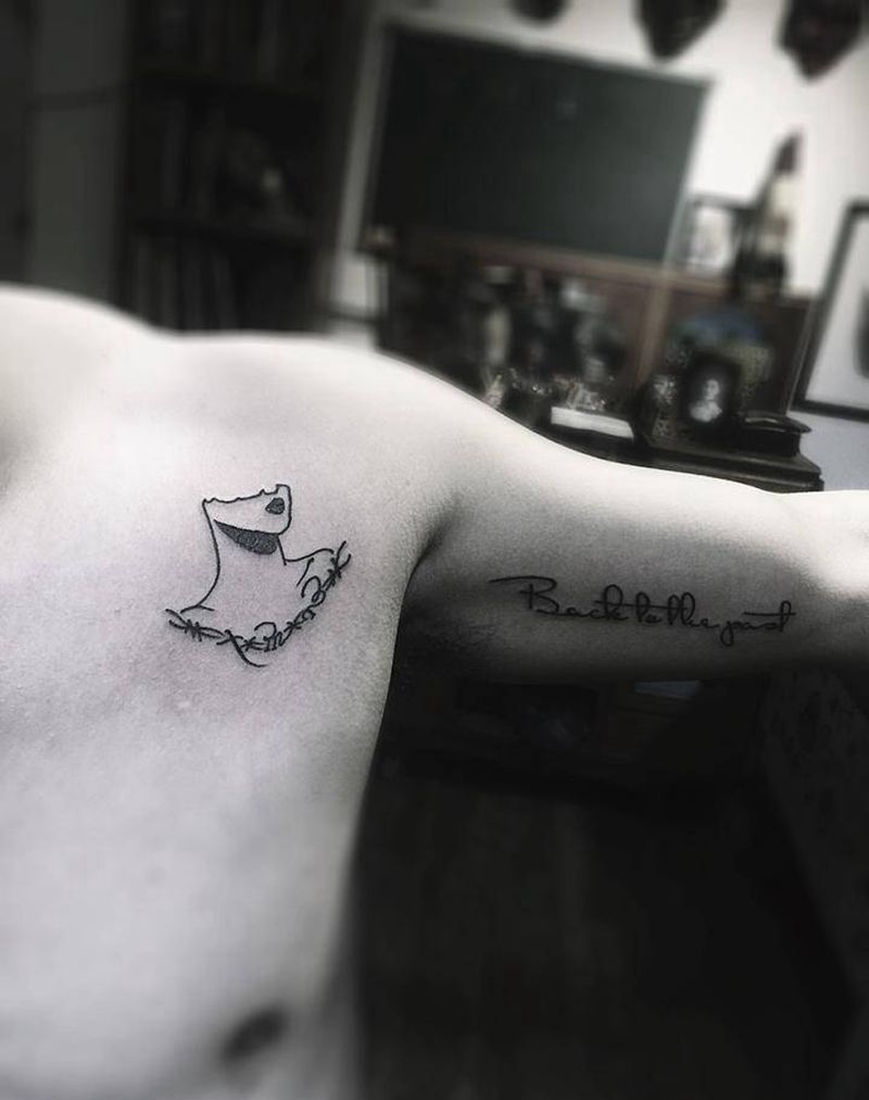 英文e纹身图片_肩部胸部手臂清新欧美几何字符纹身图案