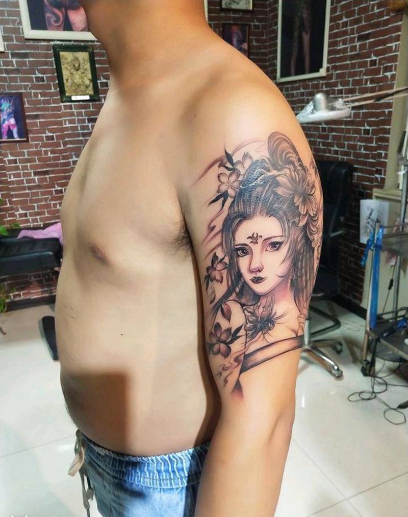 美女纹身图片_肩部新传统纹身图案