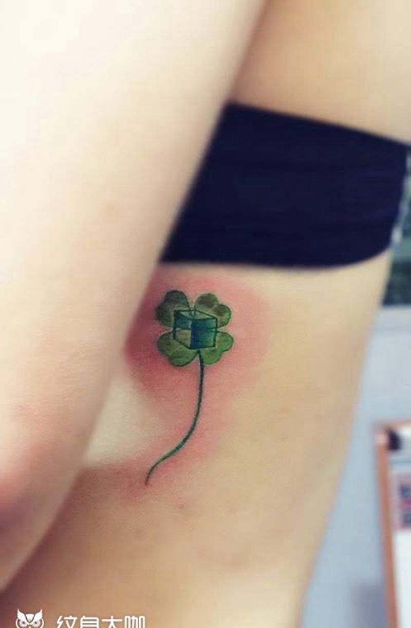 四叶草纹身图片