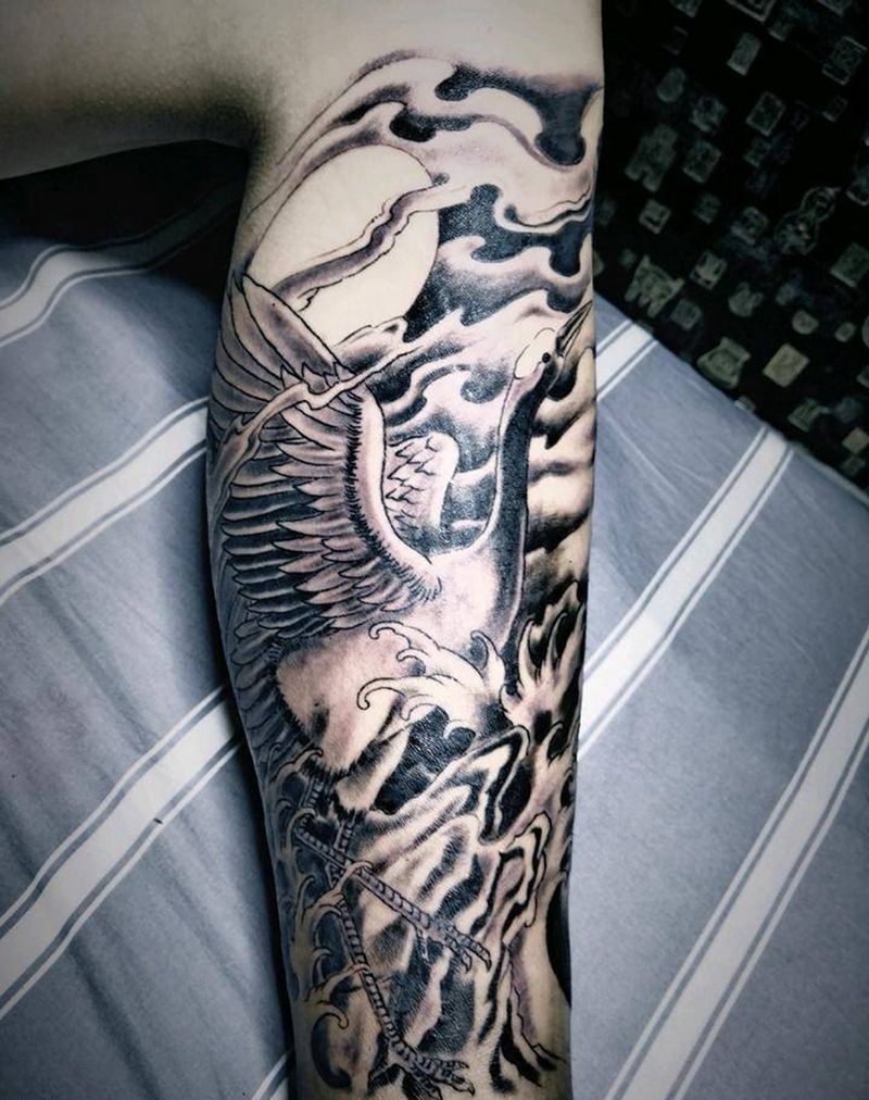 小腿仙鹤纹身图片_腿部新传统纹身图案